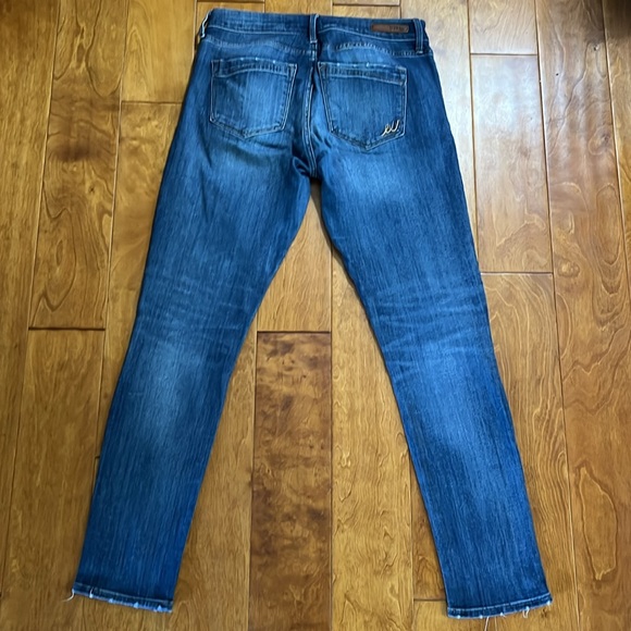 Express Y2K Super Skinny Mid Rise Jeans Size 6R Classic Distressed Casual - Picture 7 of 16